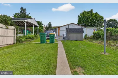 325 Park Avenue, Hershey, PA 17033 - Photo 27
