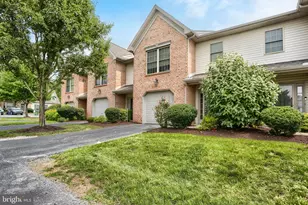 453 Waverly Woods Dr, Harrisburg, PA 17110 - Photo 3