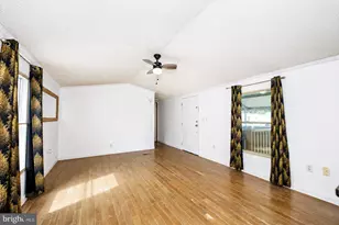 327 Caravan Ct, Middletown, PA 17057 - Photo 5