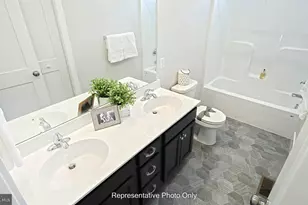 2428 Hawthorne Dr, Harrisburg, PA 17110 - Photo 29