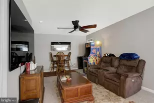 431 Waverly Woods Dr, Harrisburg, PA 17110 - Photo 17