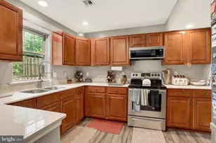 431 Waverly Woods Dr, Harrisburg, PA 17110 - Photo 5