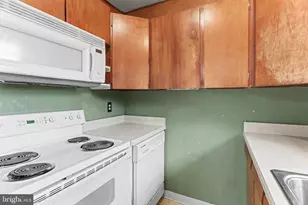 847 Shawnee Dr, Harrisburg, PA 17112 - Photo 5