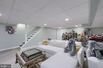 430 W Chocolate Avenue, Hershey, PA 17033 - Photo 13