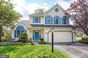 202 Fox Grove Pl, Hummelstown, PA 17036 - Photo 1