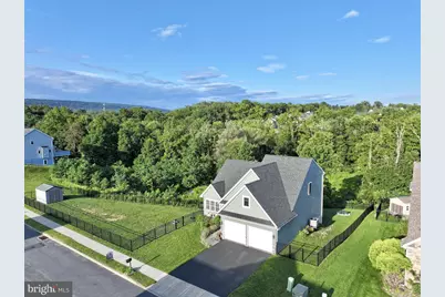 2015 Laura Lane, Harrisburg, PA 17110 - Photo 5
