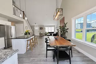 2015 Laura Ln, Harrisburg, PA 17110 - Photo 13