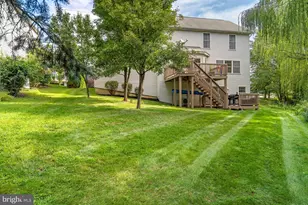 1863 Bradley Dr, Harrisburg, PA 17110 - Photo 35