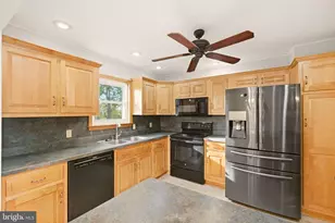 873 Blue Jay Rd, Harrisburg, PA 17111 - Photo 11