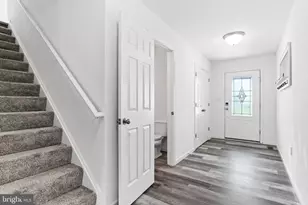 4625 Hamlin Ln, Harrisburg, PA 17110 - Photo 3
