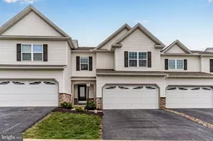 4625 Hamlin Ln, Harrisburg, PA 17110 - Photo 1