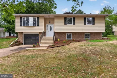 3204 S Scenic Road, Harrisburg, PA 17109 - Photo 1