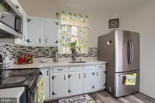 2028 Bellevue Rd, Harrisburg, PA 17104 - Photo 11