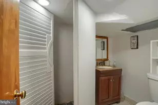 2028 Bellevue Rd, Harrisburg, PA 17104 - Photo 21
