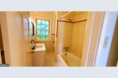211 Wood Street, Harrisburg, PA 17109 - Photo 29