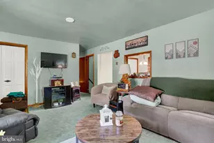 141 Hill St, Lykens, PA 17048 - Photo 5