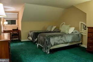 239 Elm Ave, Hershey, PA 17033 - Photo 33