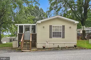 140 David Dr, Middletown, PA 17057 - Photo 1