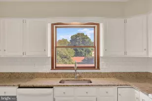 320 Regent Rd, Harrisburg, PA 17112 - Photo 9