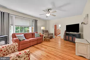 384 S Chestnut St, Pillow, PA 17080 - Photo 17