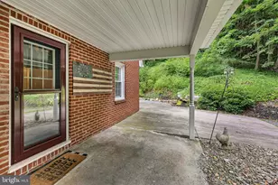 384 S Chestnut St, Pillow, PA 17080 - Photo 5