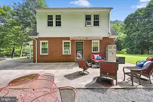 384 S Chestnut St, Pillow, PA 17080 - Photo 9