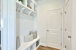 2420 Hawthorne Dr, Harrisburg, PA 17110 - Photo 15