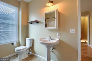 556 Race St, Harrisburg, PA 17104 - Photo 17