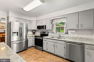 2012 Miller Rd, Hummelstown, PA 17036 - Photo 15