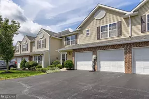 155 Peregrine Ln, Hummelstown, PA 17036 - Photo 5