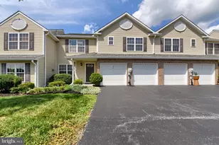 155 Peregrine Ln, Hummelstown, PA 17036 - Photo 3