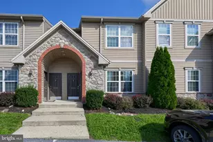 8426 Hilton St, Hummelstown, PA 17036 - Photo 1