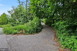 2437 Parkway Blvd, Harrisburg, PA 17103 - Photo 15
