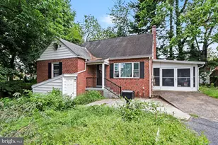2437 Parkway Blvd, Harrisburg, PA 17103 - Photo 1
