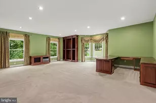 2390 Forest Hills Dr, Harrisburg, PA 17112 - Photo 15