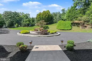 2390 Forest Hills Dr, Harrisburg, PA 17112 - Photo 3