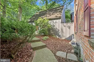 1203 Limerick Ct, Hummelstown, PA 17036 - Photo 3