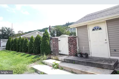 419 Chestnut Street, Lykens, PA 17048 - Photo 3
