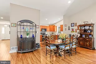 304 Baumgardner Dr, Harrisburg, PA 17112 - Photo 11