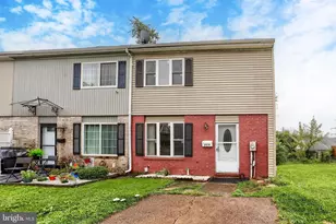2519 Barkley Ln, Harrisburg, PA 17104 - Photo 3