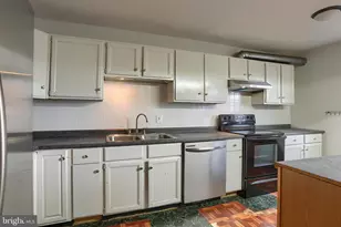 2519 Barkley Ln, Harrisburg, PA 17104 - Photo 9