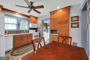 221 E Areba Ave, Hershey, PA 17033 - Photo 15