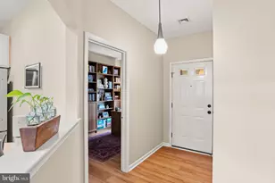 2082 Deer Run Dr, Hummelstown, PA 17036 - Photo 5
