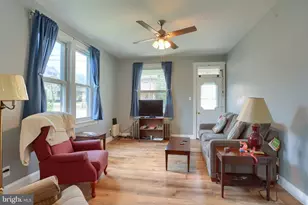 512 E Market St, Williamstown, PA 17098 - Photo 5