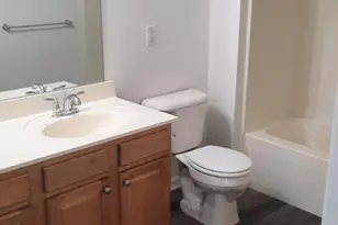 2441 Newtown Dr, Harrisburg, PA 17110 - Photo 11
