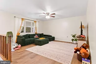 15 Parkside Dr, Hummelstown, PA 17036 - Photo 9