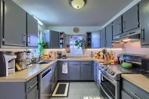 909 Capital St, Harrisburg, PA 17102 - Photo 11