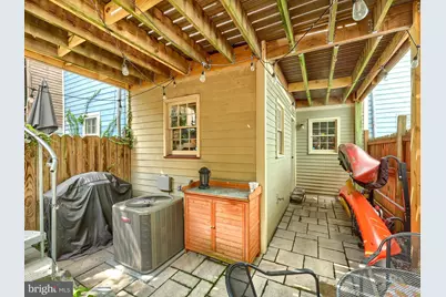 909 Capital Street, Harrisburg, PA 17102 - Photo 29
