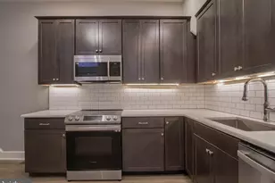 1013 N 2nd St, Harrisburg, PA 17102 - Photo 15