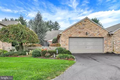 547 Farmhouse Lane, Hummelstown, PA 17036 - Photo 1